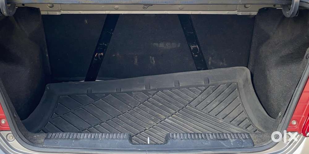 Maruti Suzuki Swift Dzire Zxi + Amt, 2022, Petrol