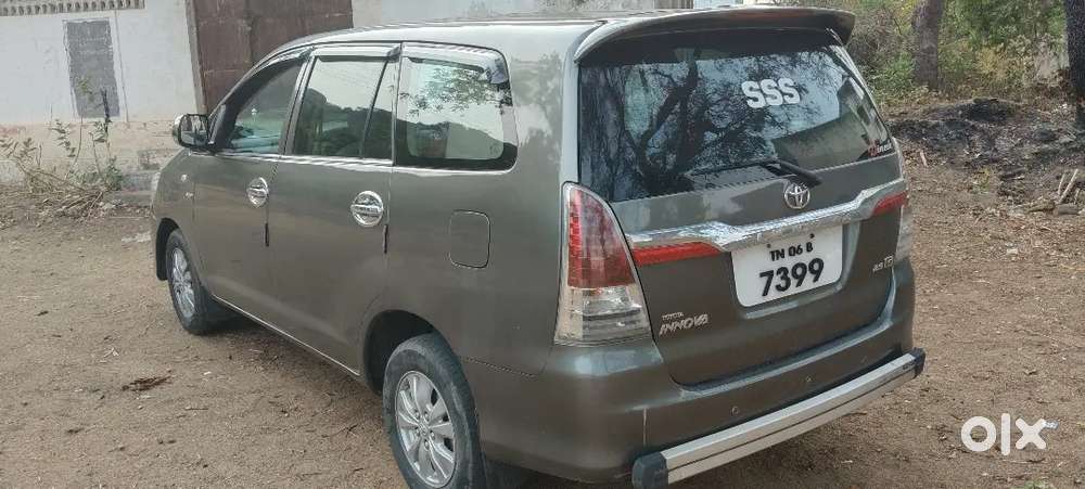 Toyota Innova 2010