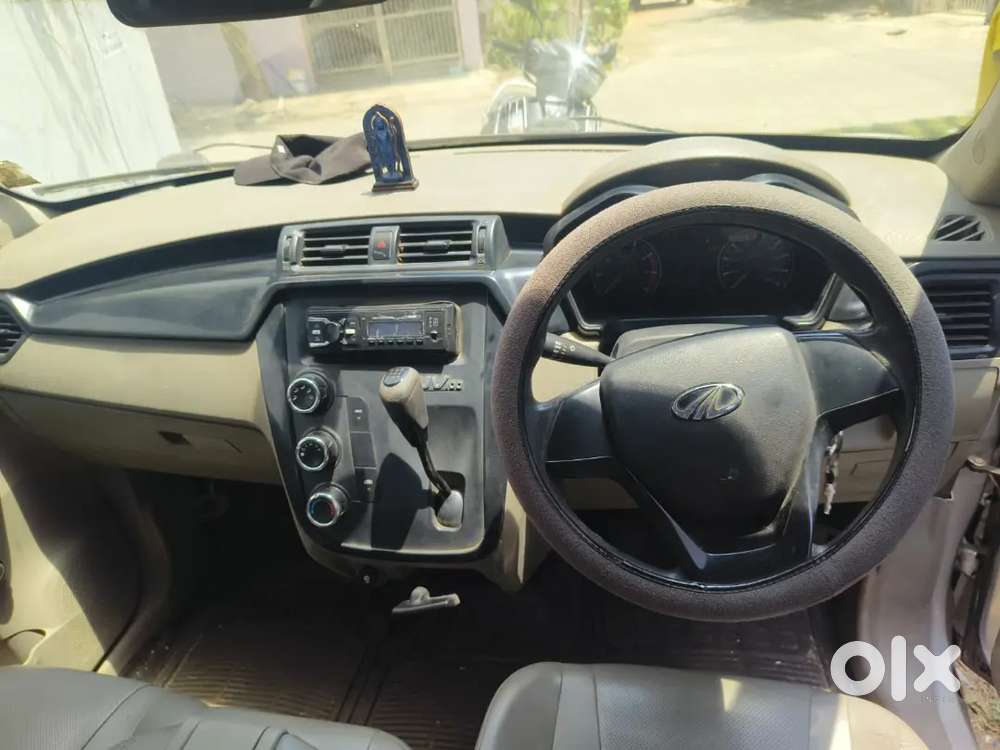 Mahindra Kuv100 Nxt 2016 Petrol 90000 Km Driven