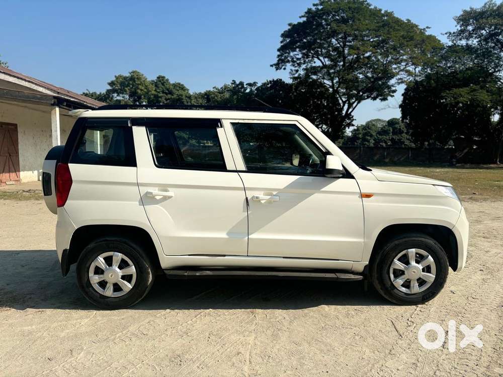 Mahindra Tuv 300