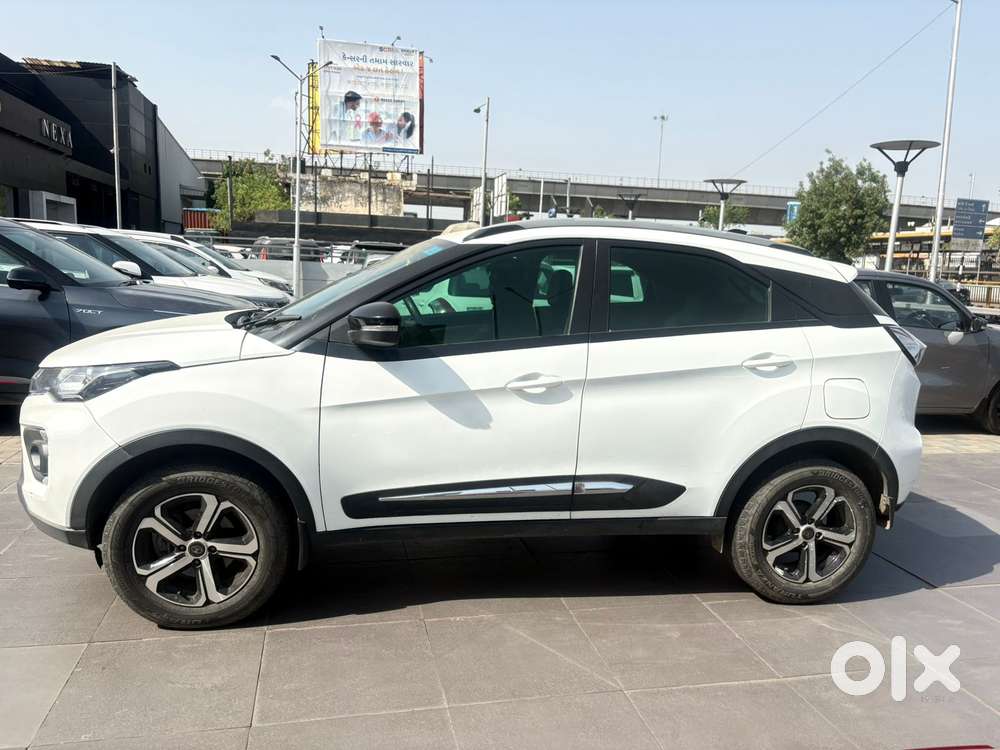 Tata Nexon 1.2 Revotron Xz Plus, 2023, Petrol