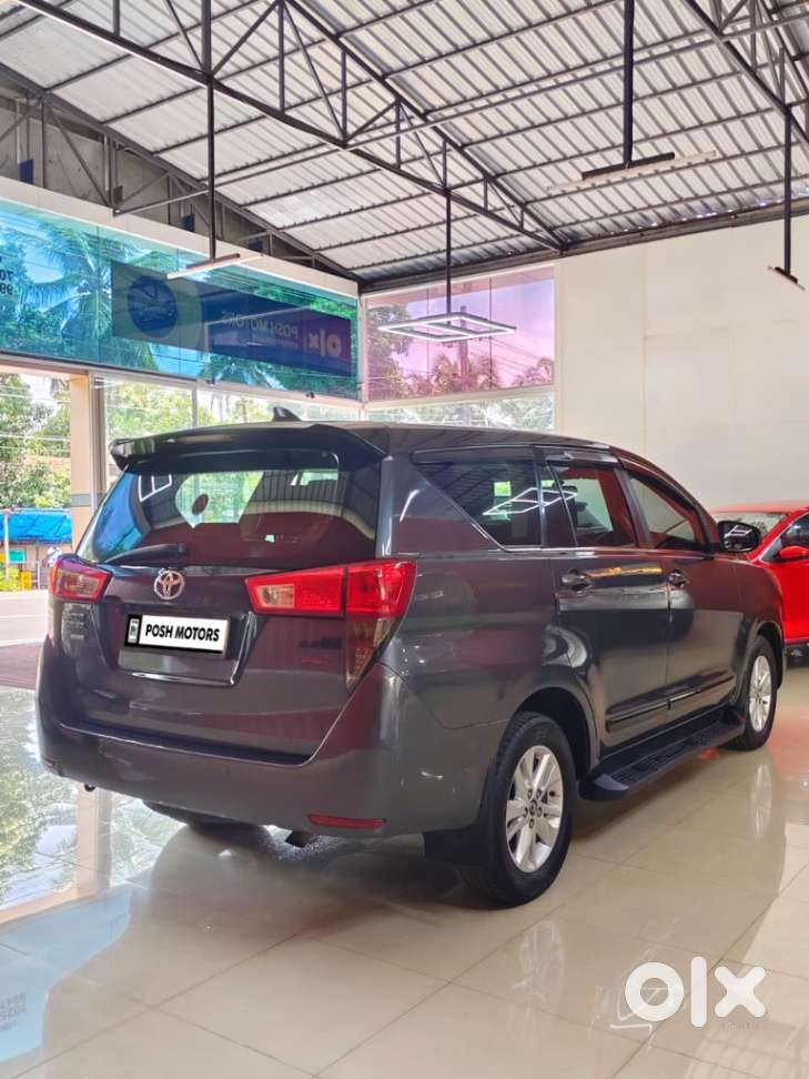 Toyota Innova Crysta 2.8 Gx At, 2016, Diesel