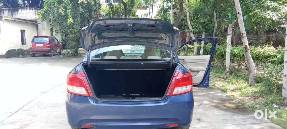 Maruti Suzuki Dzire 1.2 Lxi, 2017, Petrol