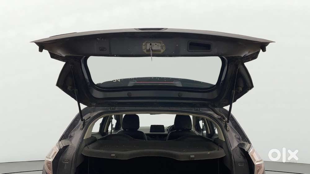 Tata Nexon 1.2 Revotron Xe, 2018, Petrol