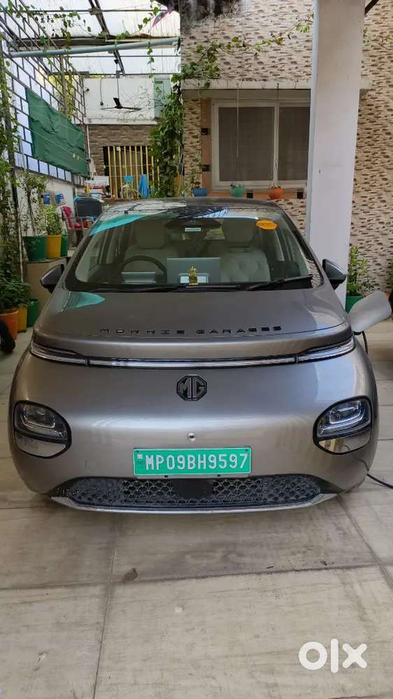 Mg Windsor Ev 2025 Electric 6250 Km Driven