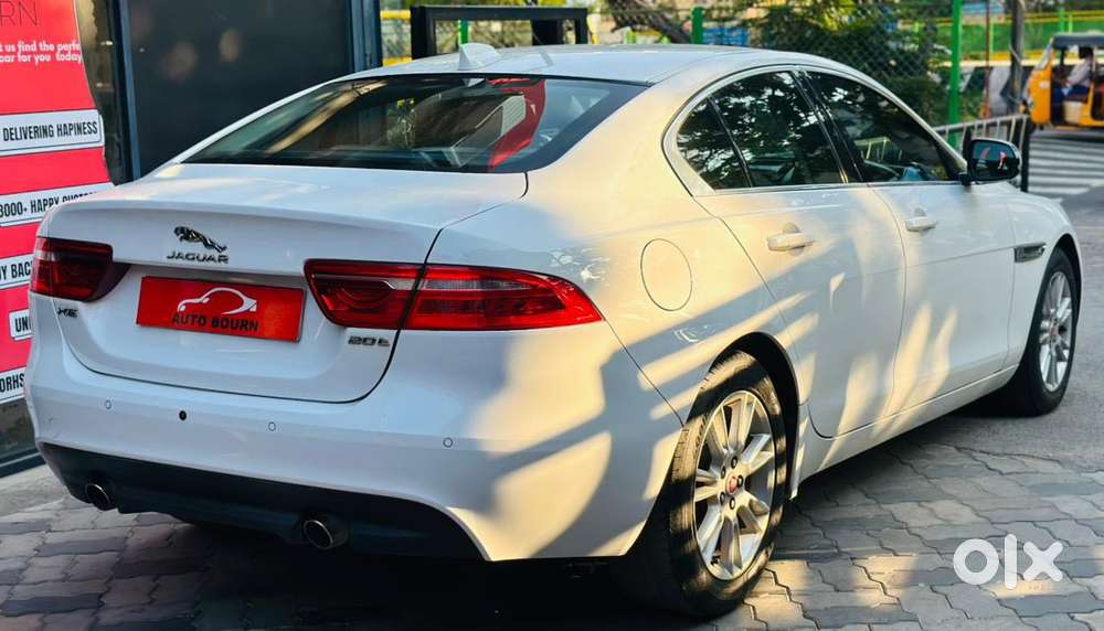 Jaguar Xe, 2019, Petrol