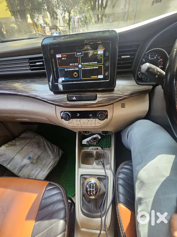 Maruti Suzuki Ertiga Zxi+ Smart Hydrated