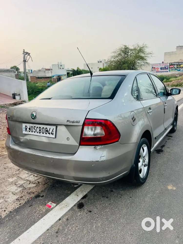 Skoda Rapid 2013 Diesel 102000 Km Driven