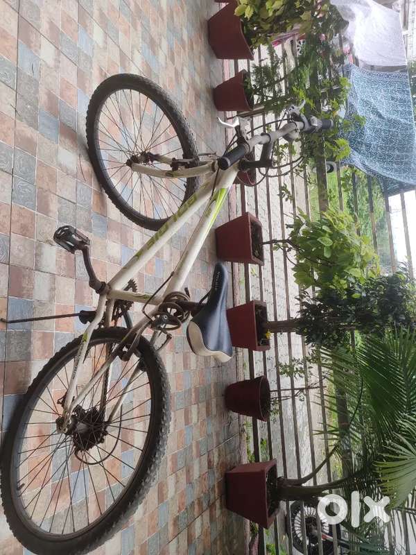6 Gear less used Cycle for Sale