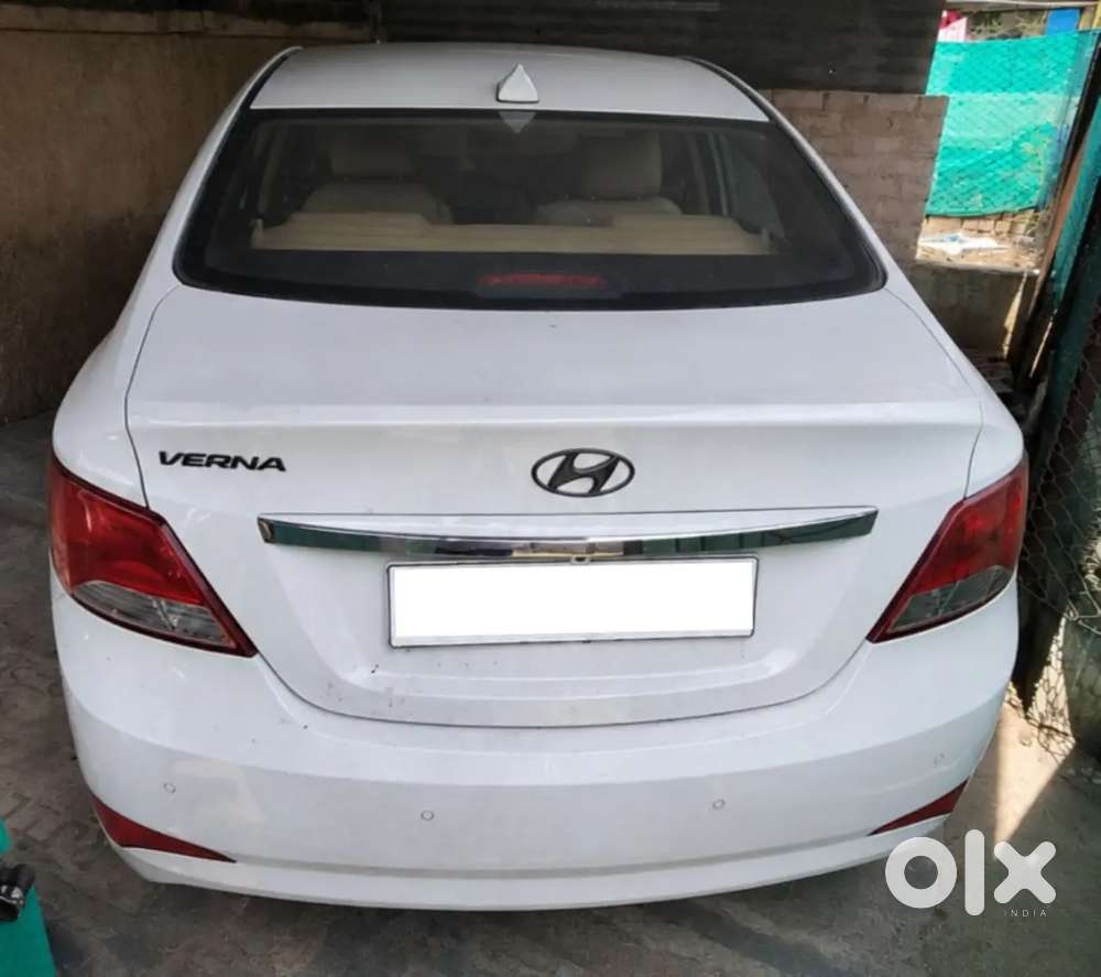 Hyundai Verna, New Condition Pe H, Car Ghhar Pe Khadi Hi Hai
