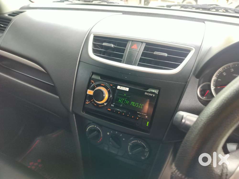 Maruti Suzuki Swift Vxi 1.2 Abs Bs-iv, 2013, Petrol