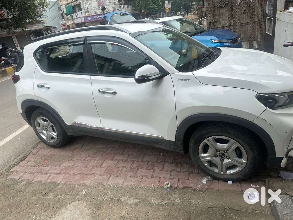 Single Handed Well Maintain Car