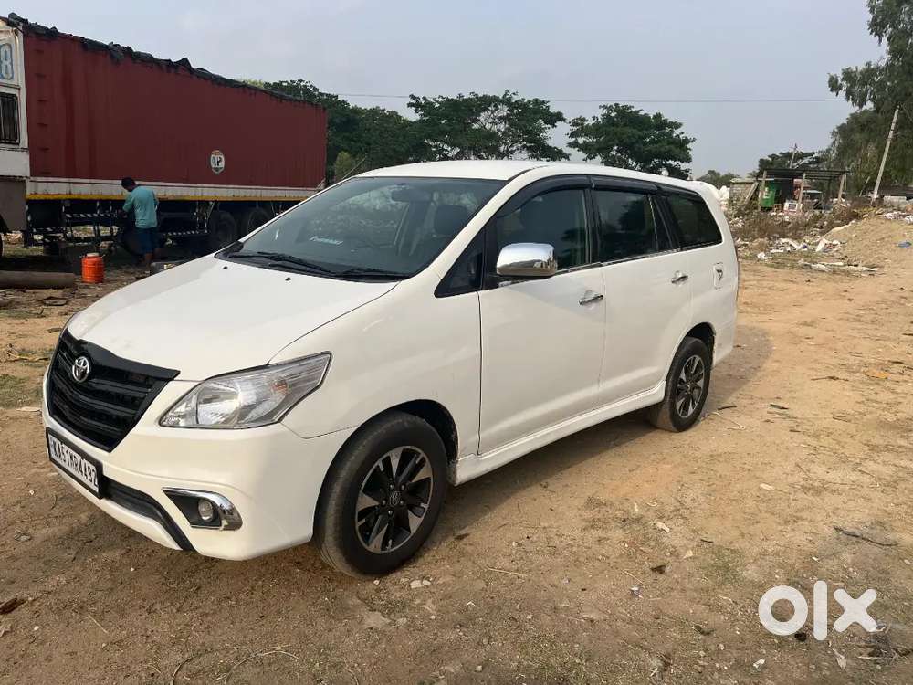 Toyota Innova V Model 2011 5th Owner