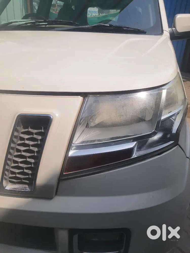 Mahindra Tuv 300 2017