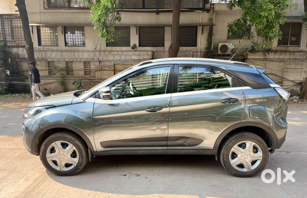 Tata Nexon 1.2 Revotron Xm (s), 2023, Petrol
