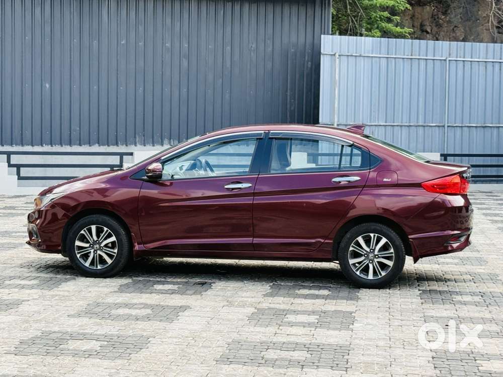 Honda City 1.5 V 4th Gen I-vtec Mt, 2017, Petrol