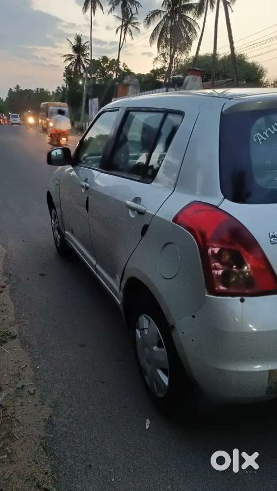 Maruti Suzuki Swift 2010