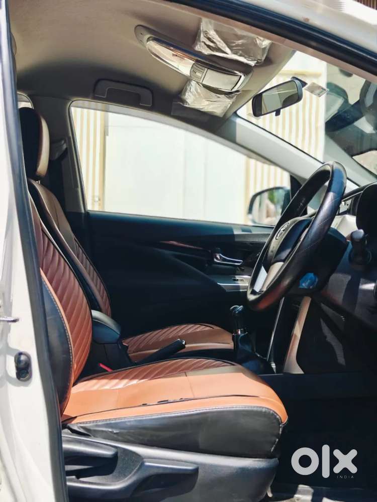 Toyota Innova Crysta [2020-ongoing] 2.4 Vx 8 Str, 2022, Diesel