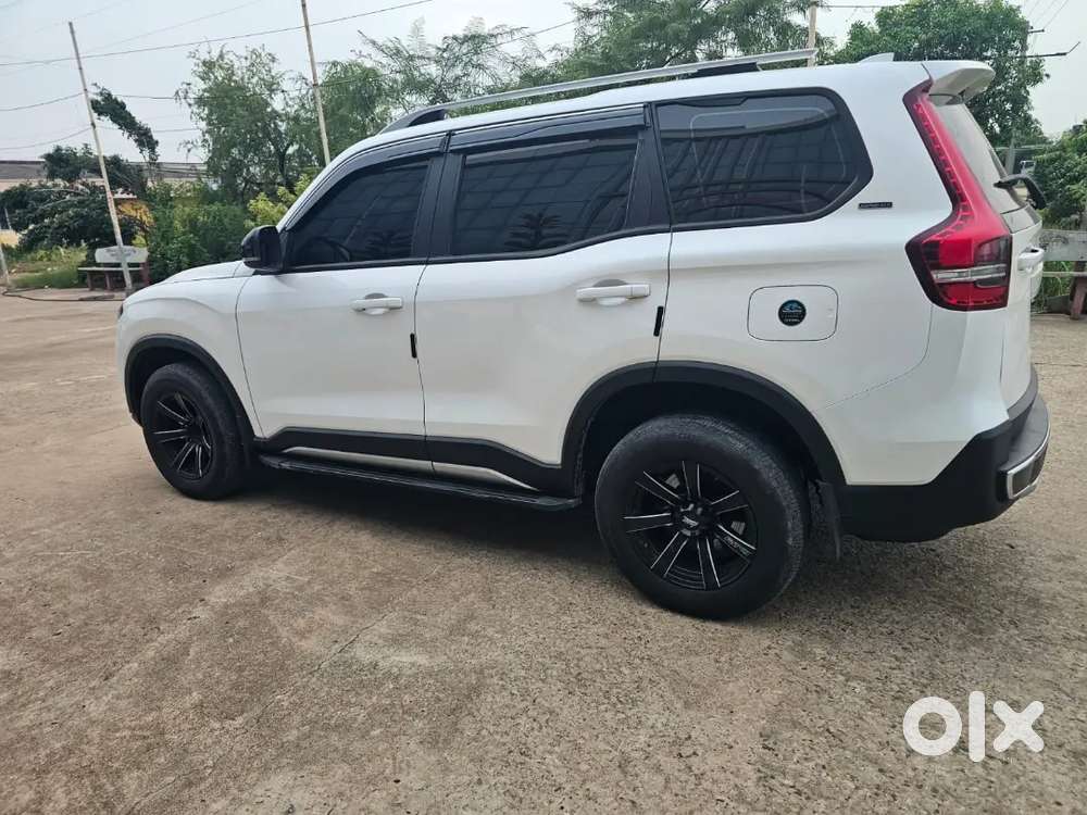 Mahindra Scorpio N Z6 2024 Diesel At