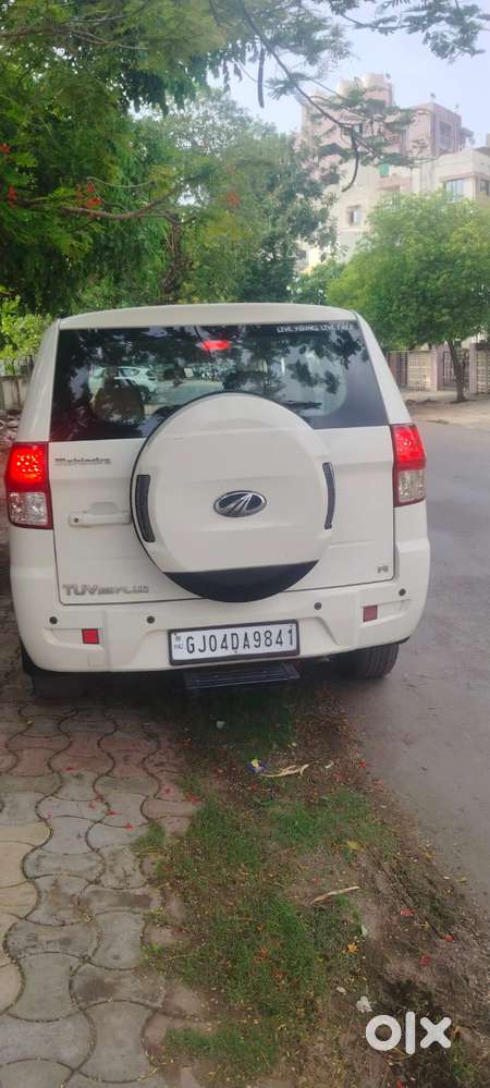 Mahindra Tuv 300 Plus P8, 2018