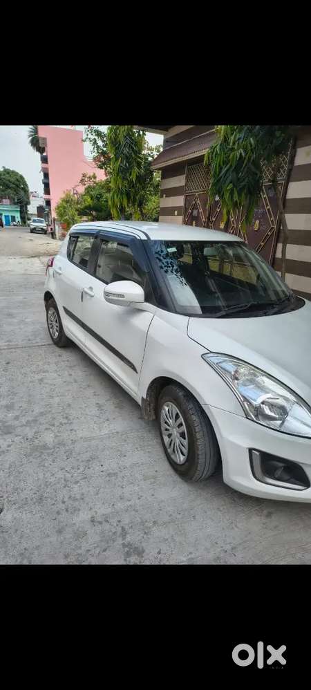 Bttry,charo Tyre New Hai. सर्विस भी अभी कराई है गाड़ी 1no है