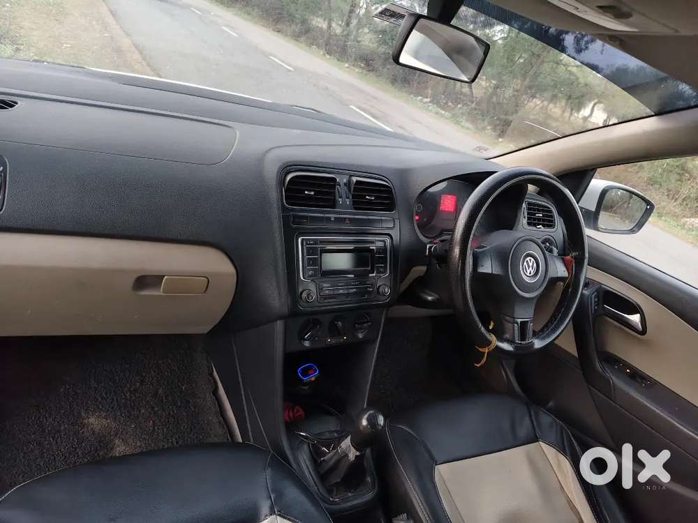 Volkswagen Polo Comfortline 2015