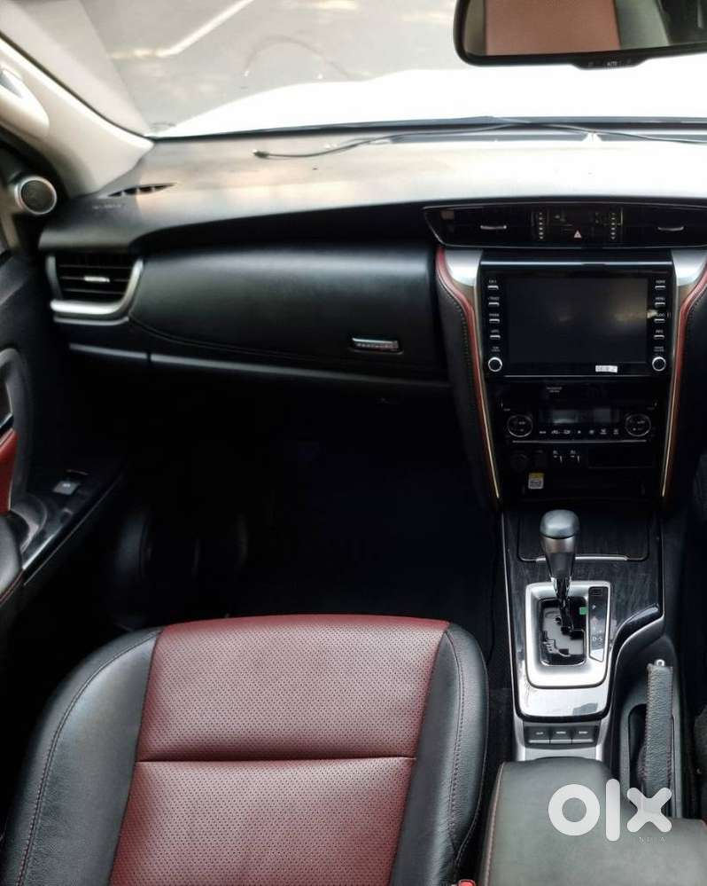 Toyota Innova Crysta