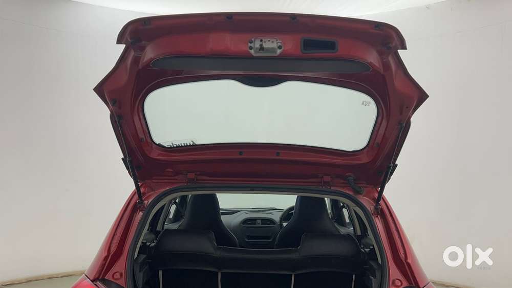 Tata Tiago Xe, 2019, Petrol