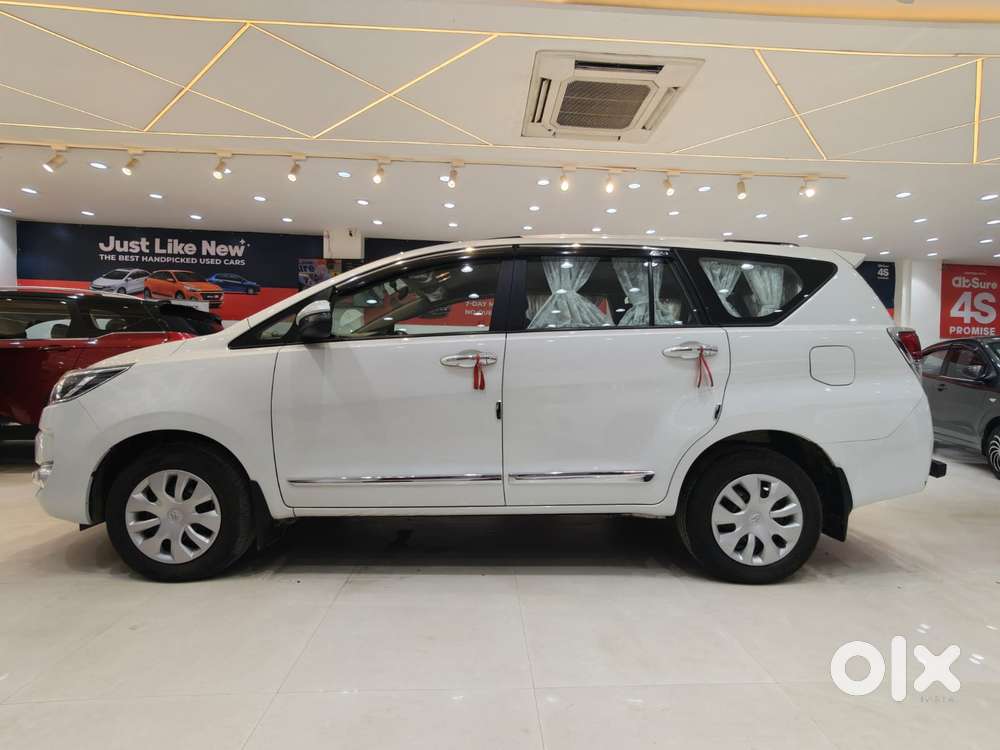 Toyota Innova Crysta [2020-ongoing] 2.4 Gx 8 Str, 2024, Diesel