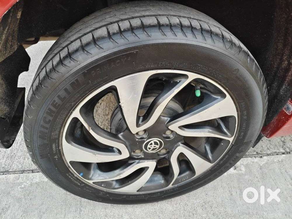 Toyota Glanza V Cvt, 2019, Petrol