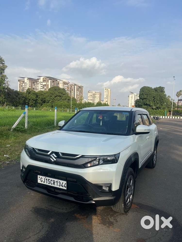 Maruti Suzuki Brezza 1.5 Vxi At Smart Hybrid, 2025, Petrol
