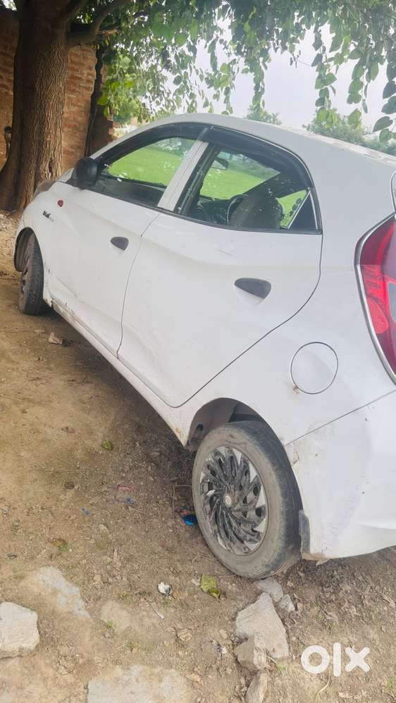 Hyundai Eon Petrol 127000 Km Driven