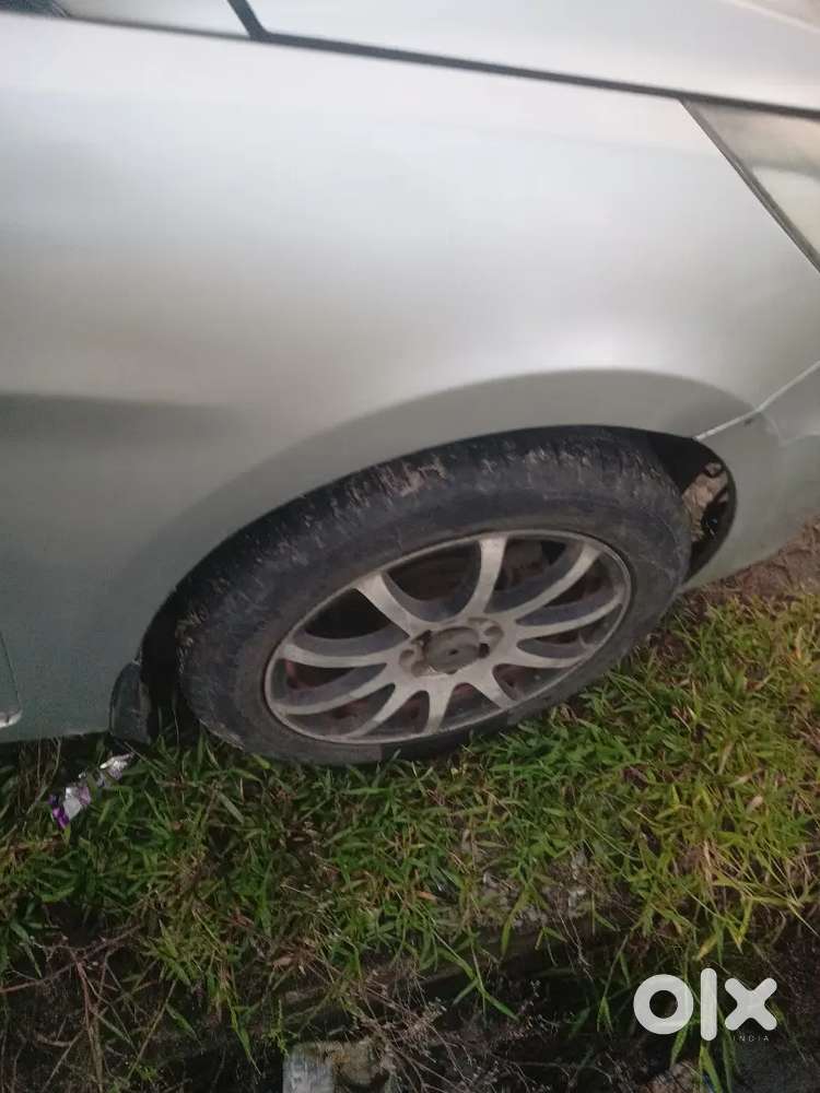 Hyundai Verna Fluidic 1.6 Sx Automatic Petrol &ndash; 2012 Model