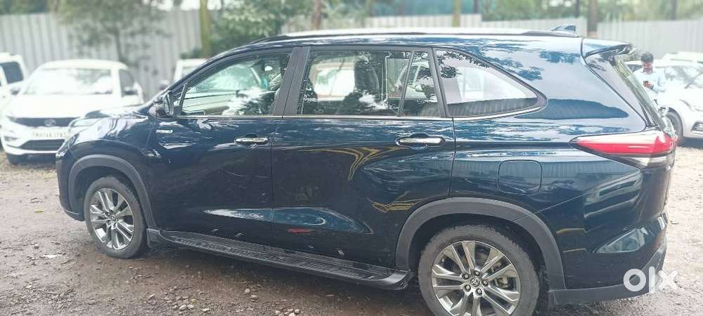 Toyota Innova Hycross 2.0 Zx Hybrid 7 Str, 2025
