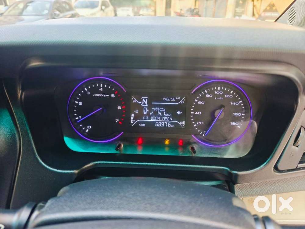 Mahindra Marazzo M2, 2019, Diesel