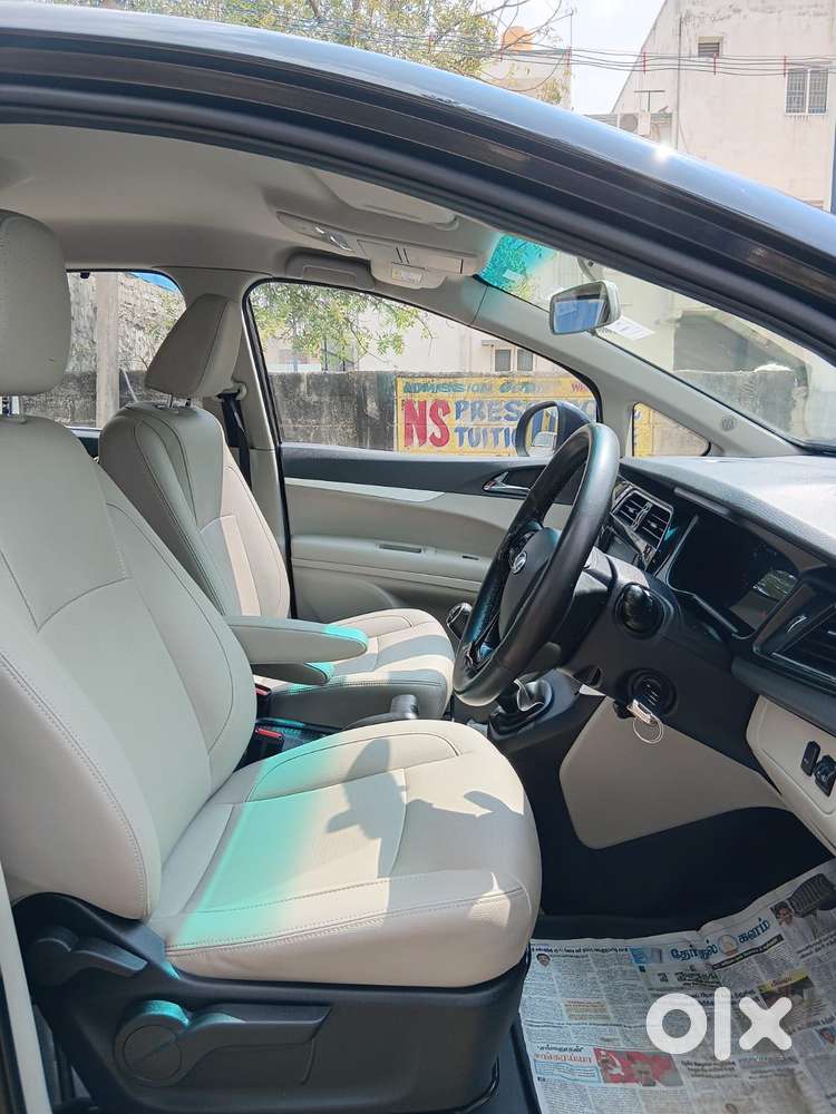 Mahindra Marazzo M8, 2019, Diesel
