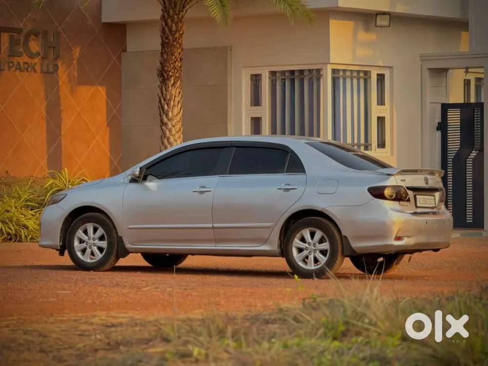Toyota Corolla Altis 2012 Diesel Well Maintained