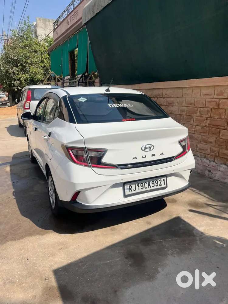 Aura Cng In Excellent Condition