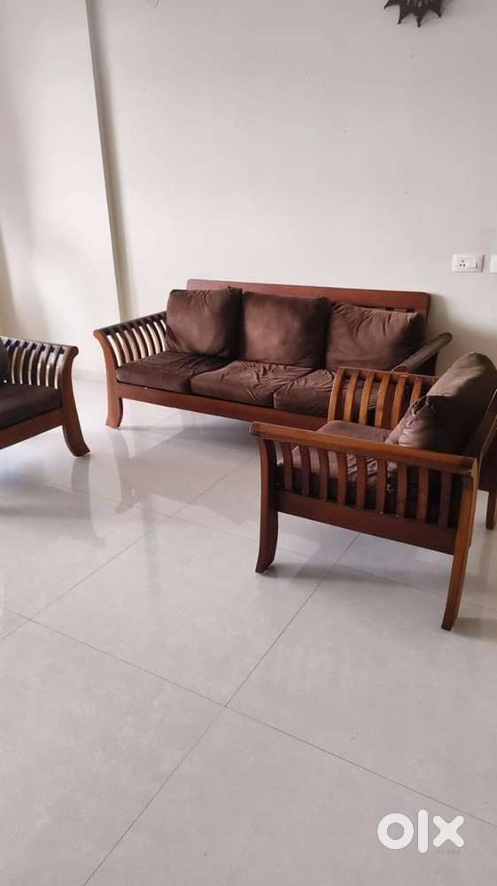 Wooden 3-seater sofa set sale