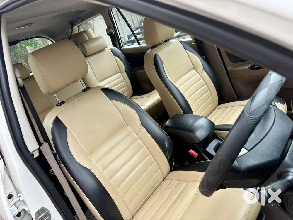 Toyota Innova 2.5 G (diesel) 8 Seater, 2015, Diesel