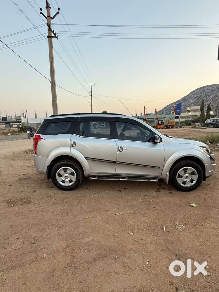 Mahindra Xuv500 Showroom Maintain Good Condition