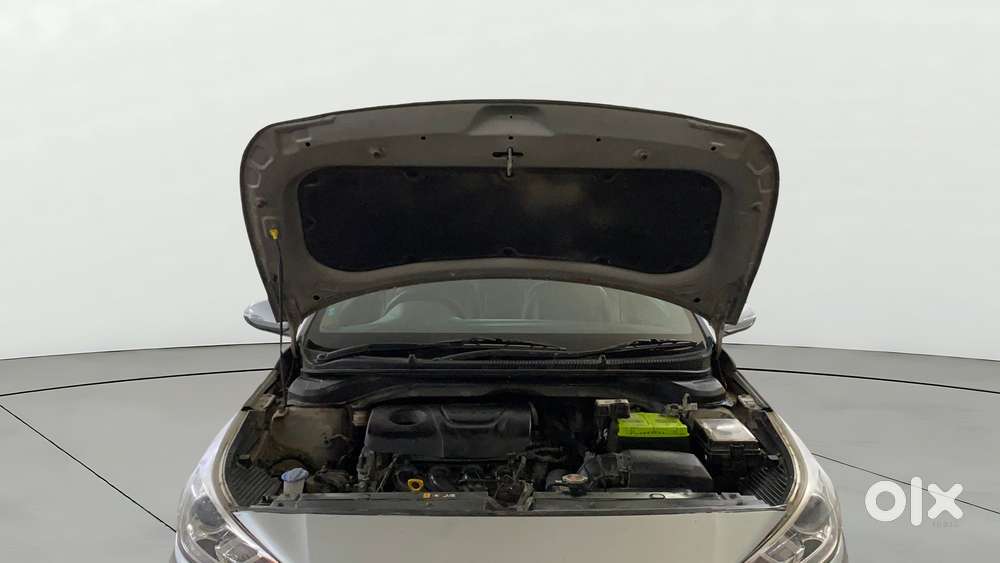 Hyundai Verna 1.6 Vtvt Sx, 2019, Petrol