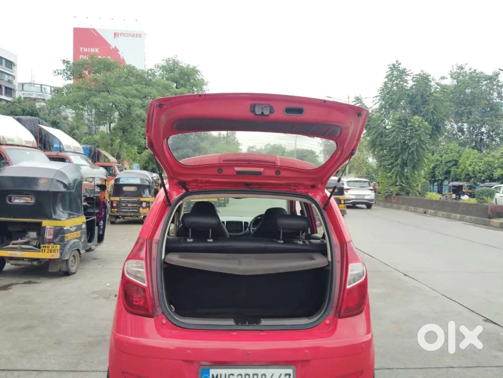 Hyundai I10 Sportz At, 2011, Petrol