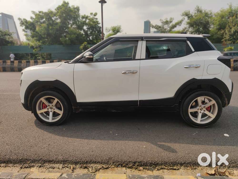 Mahindra Xuv 3xo, 2025