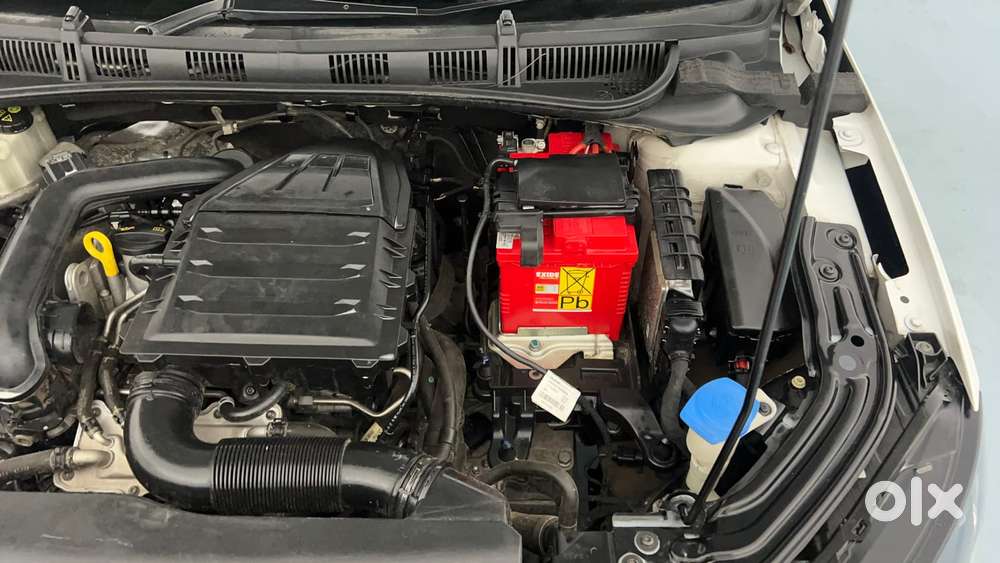 Skoda Slavia Style 1.0l Tsi At, 2022, Petrol