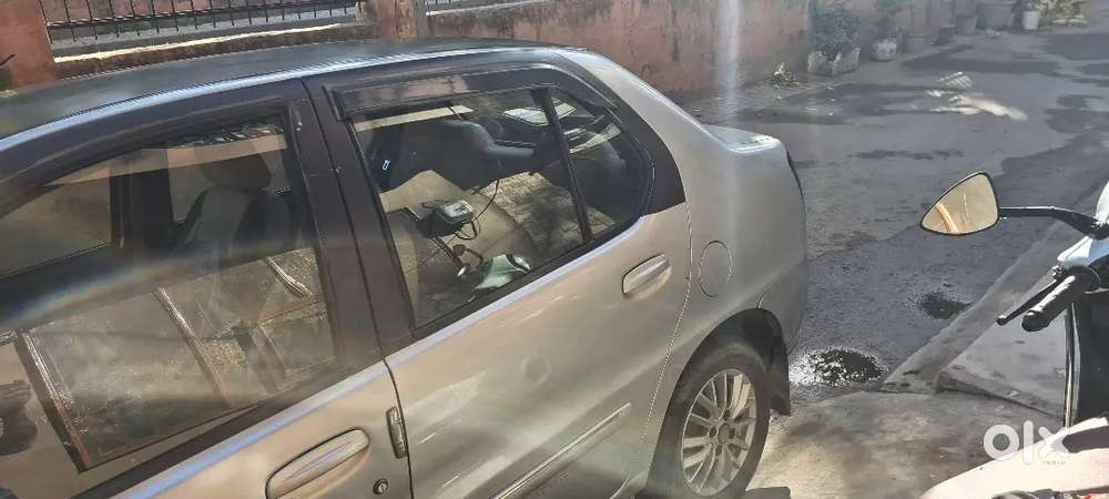 Tata Indigo V Series 2015