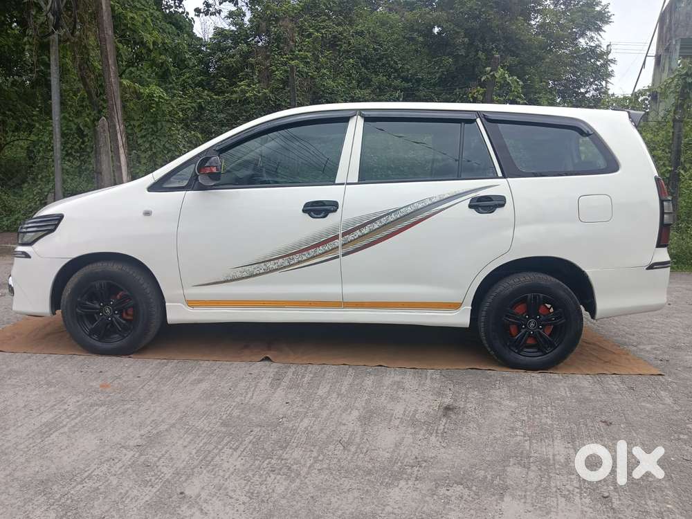Toyota Innova 2.5 G (diesel) 7 Seater Bs Iv, 2015, Diesel