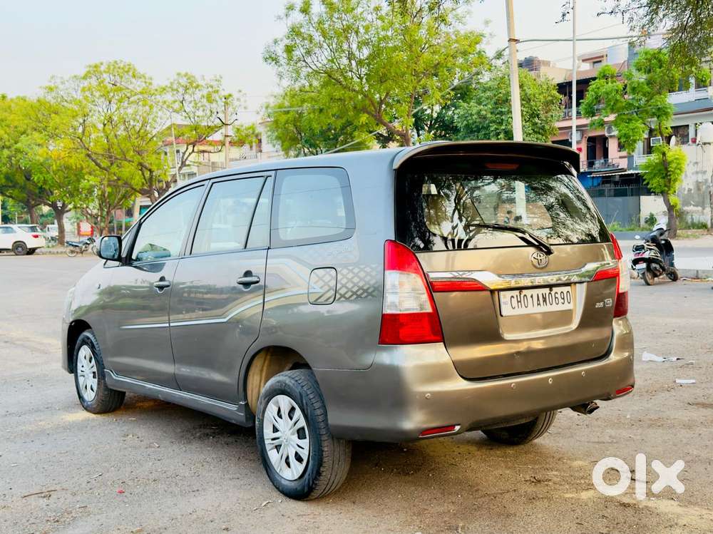 Toyota Innova 2004-2011 2.5 G4 Diesel 7-seater, 2012, Diesel