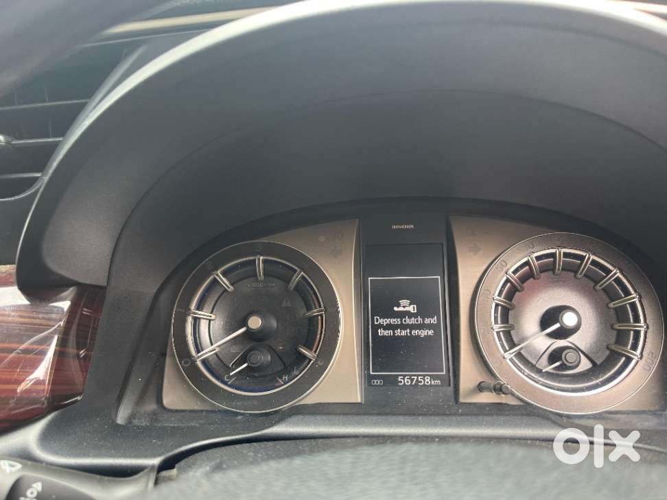 Toyota Innova Crysta 2.4 V 8 Str, 2019, Diesel