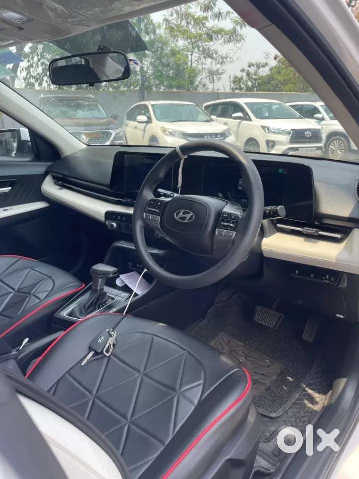 Hyundai Verna 1.5 Sx (o) Vtvt Ivt, 2025, Petrol
